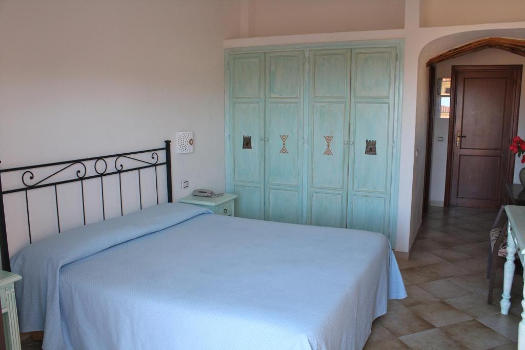 Hotel San Pantaleo Oda fotoğraf