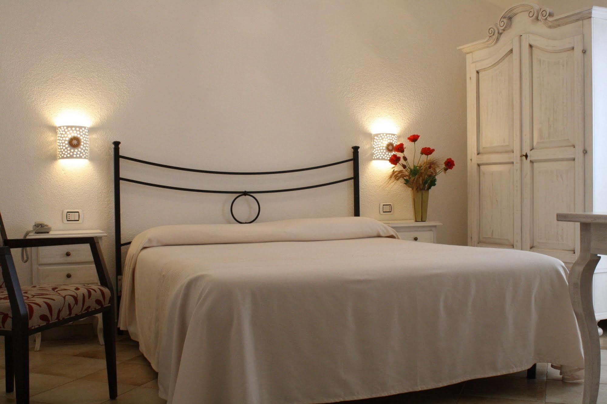 Hotel San Pantaleo Dış mekan fotoğraf