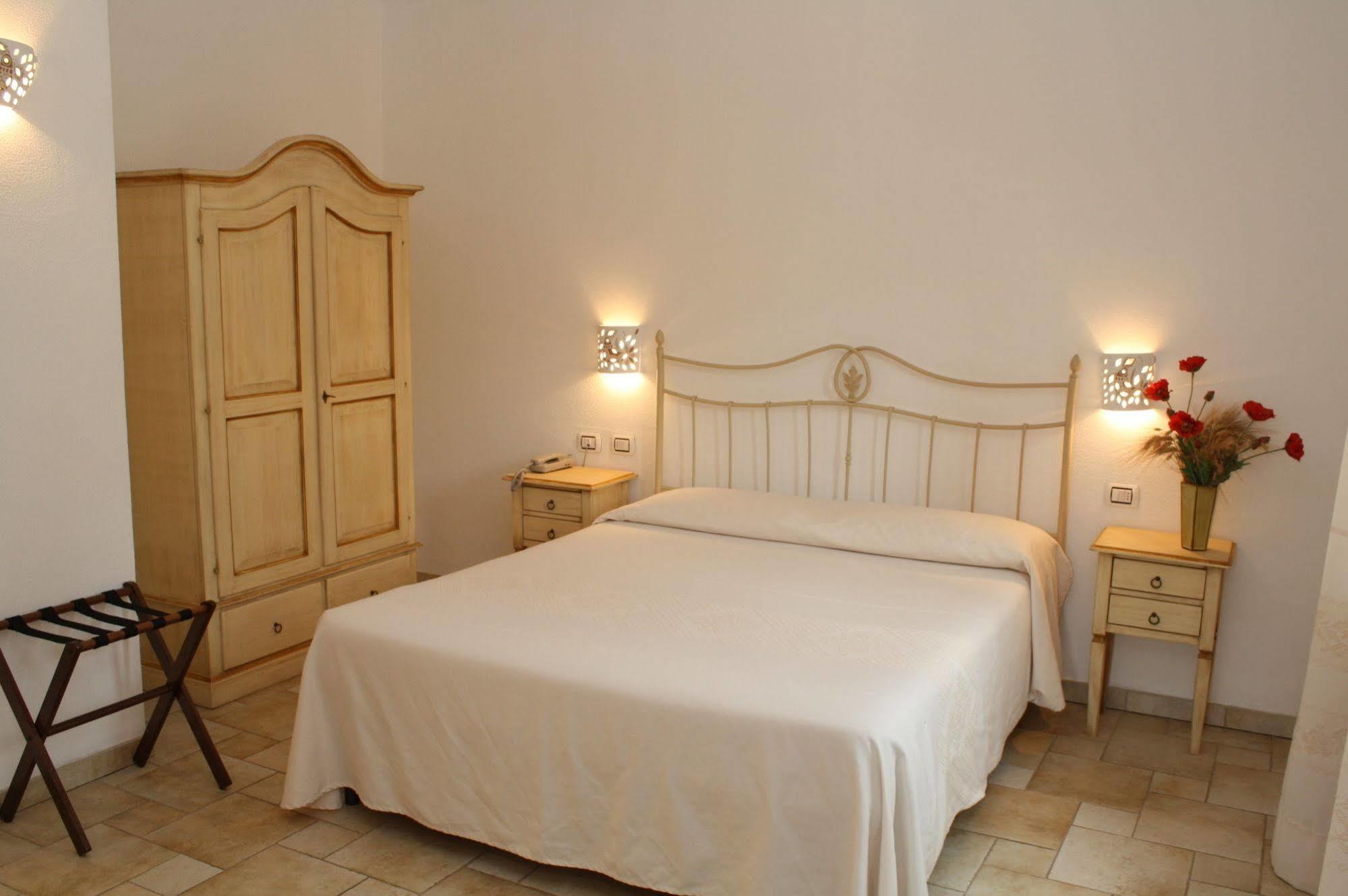 Hotel San Pantaleo Dış mekan fotoğraf
