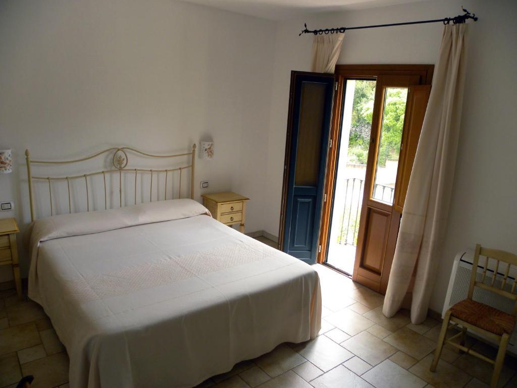 Hotel San Pantaleo Oda fotoğraf